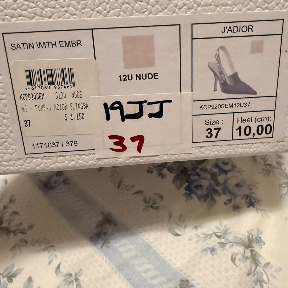 Dior Women's Blush Slingback Heels - Picture 2 of 5
